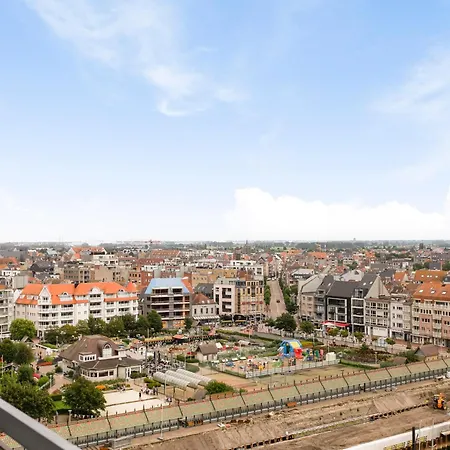 Penthouse In Near The شقة