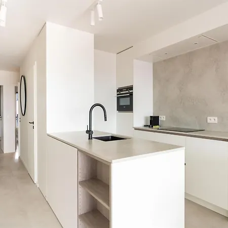 Penthouse In Near The شقة *