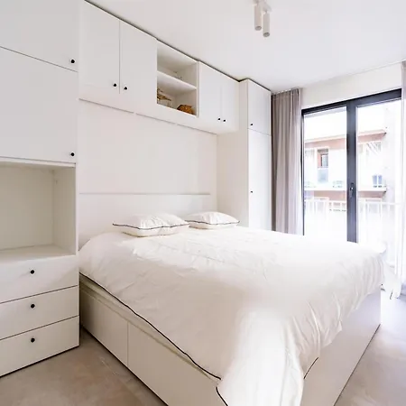 Penthouse In Near The شقة