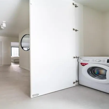 Penthouse In Near The شقة *
