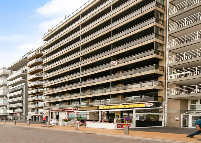 Penthouse In Near The Apartment *